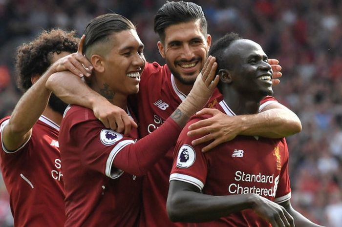 Selebrasi penyerang sayao Liverpool FC, Sadio Mane (kanan), seusai mencetak gol ke gawang Arsenal dalam laga Liga Inggris 2017-2018 di Stadion Anfield, Liverpool, Inggris, pada 27 Agustus 2017.