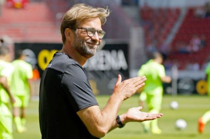 Pelatih Liverpool, Juergen Klopp, jelang laga melawan Mainz 05 di Opel Arena, Mainz, Jerman, Minggu (8/8/2016). 