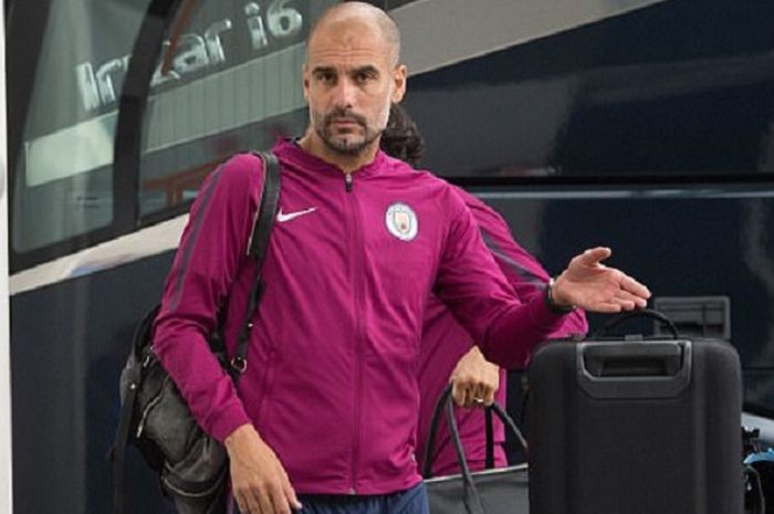 Pep Guardiola lupa membawa pasport