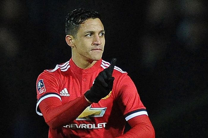  Ekspresi pemain Manchester United, Alexis Sanchez, dalam laga babak keempat Piala FA kontra Yeovil Town di Stadion Huish Park, Yeovil, Inggris, pada 26 Januari 2018. 