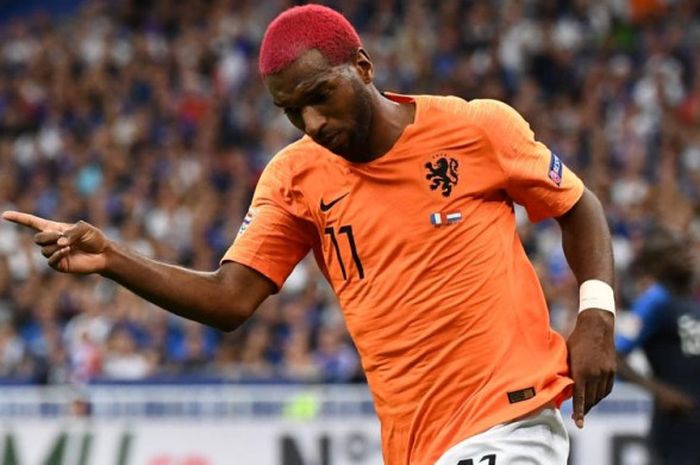 Ryan Babel merayakan gol untuk timnas Belanda ke gawang Prancis dalam partai UEFA Nations League di 