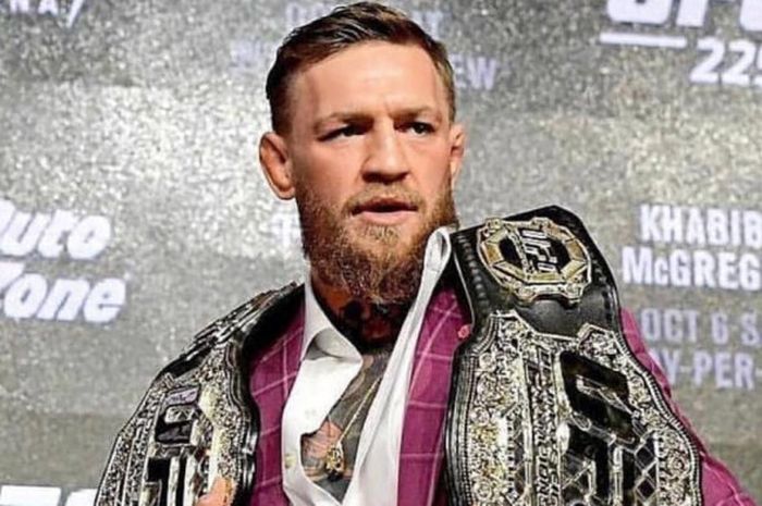 Conor McGregor saat menghadiri sesi konferensi pers UFC 229 yang dilangsungkan pada Kamis (20/9/2018