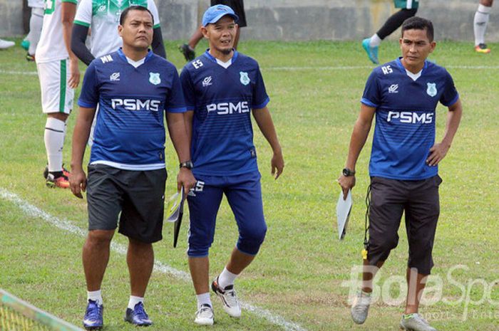 Mahruzar Nasution (kiri) melihat persaingan di Grup 1 semakin sengit. Tiga tim berupaya mengambil alih posisi puncak yang mereka tempati sejak putaran pertama.