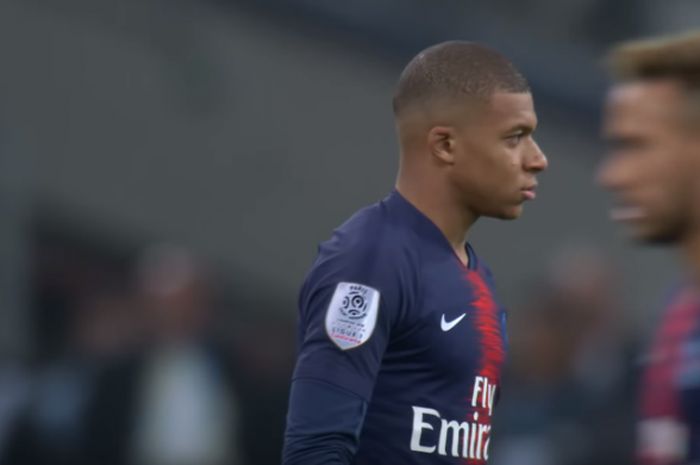 Penyerang Paris Saint-Germain (PSG) Kylian Mbappe saat tampil pada pertandingan melawan Marseille di