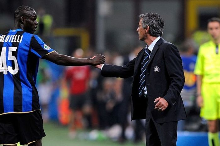 Mario Baloltelli dan Jose Mourinho ketika masih bersama di Inter Milan