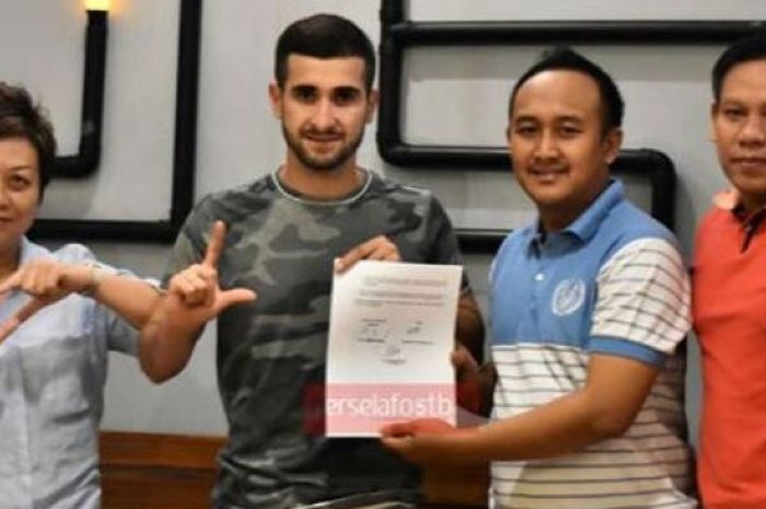 Fatkhullo Fatkhulloev, gelandang asing baru Persela Lamongan asal Tajikistan