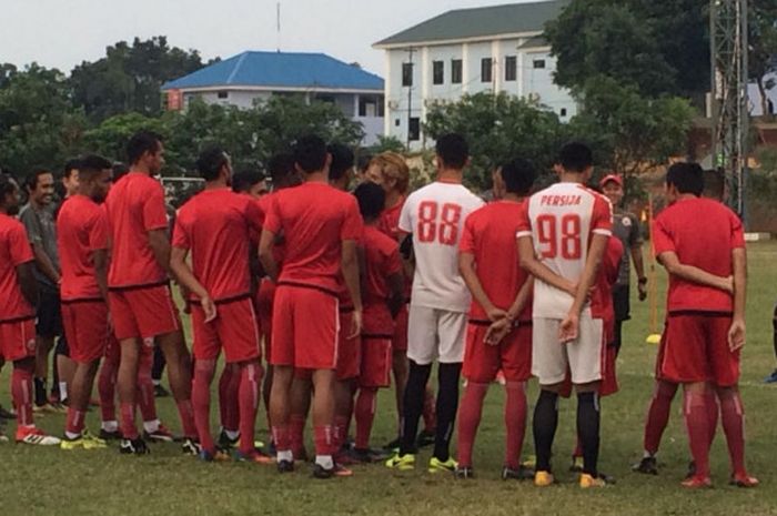 Persija Jakarta berlatih di Lapangan Sutasoma, Halim, Jakarta Timur, Senin (30/7/2018) 