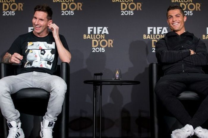 Lionel Messi dan Cristiano Ronaldo dalam acara Ballon d'Or 2015