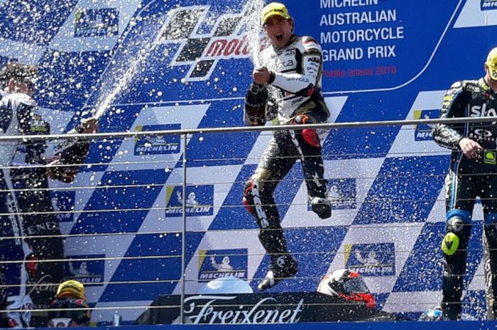 Fabio Di Giannantonio, Albert Arenas, dan Celestino Vietti, saat merayakan podium Moto3 GP Australia di Sirkuit Phillip Island, Australia, Minggu (28/10/2018).