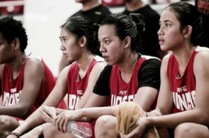 Pemain timnas putri Yuliana Anggita Bening (menggunakan baju rangkap hitam) melalui akun Instagram miliknya (24/7/2017).