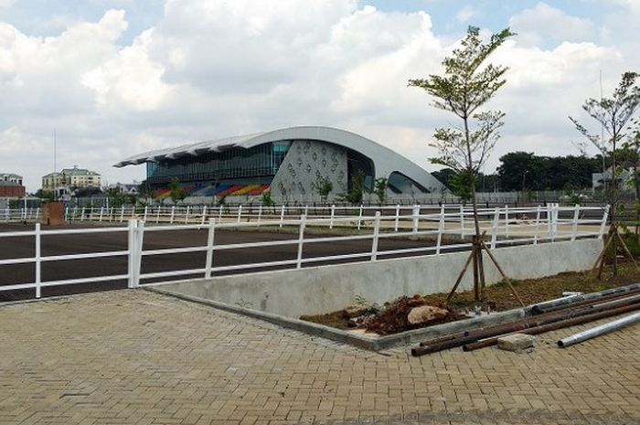 Arena berkuda equestrian Pulo Mas, Jakarta Timur diklaim sebagai yang terbesar di Asia Tenggara. Tempat ini akan dipakai untuk cabang olahraga equestrian Asian Games 2018.