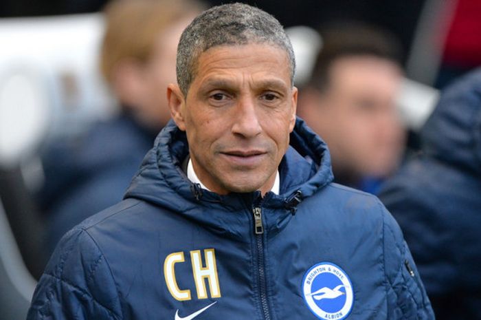 Ekspresi manajer Brighton & Hove Albion, Chris Hughton, sebelum dimulainya pertandingan ronde keempat Piala FA 2014-2015 menghadapi Arsenal di Stadion The American Express Community, Brighton, Inggris, pada 25 January 2015.