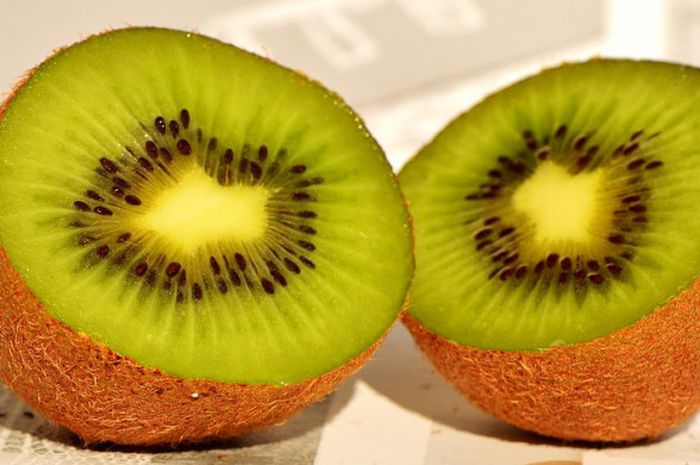 Buah kiwi, nutrisinya setara dengan pisang