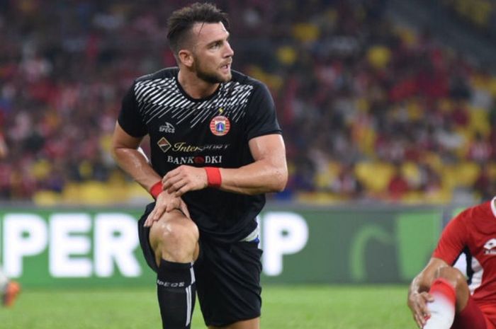 Penyerang Persija Jakarta, Marko Simic berkali-kali mengancam gawang Kelantan FA, pada ajang Boost SportsFix Super Cup 2018, di National Stadium, Kuala Lumpur, Selasa (16/1/2018).