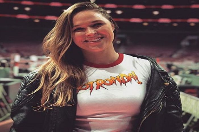 Ronda Rousey saat tampil di pay per view event WWE, Royal Rumble 2018, yang digelar di Wells Fargo Center, Philadelphia pada Minggu (28/1/2018) malam waktu Amerika Serikat.