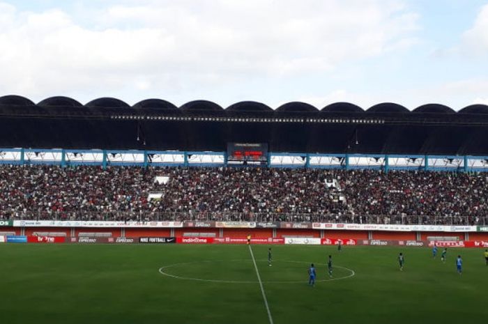 PSS Sleman versus Persiraja Banda Aceh di Stadion Maguwoharjo, Sleman, Rabu (21/11/2018).