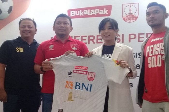 Persis Solo bersama sponsor baru, Bukalapak pada sesi jumpa pers di Persis Center, Selasa (2/10/2018).