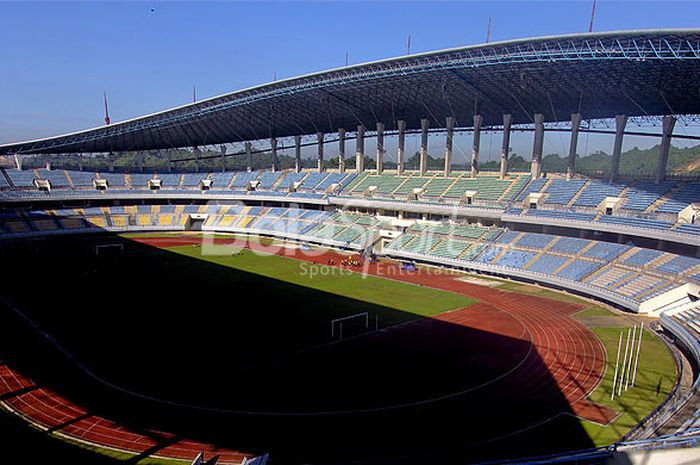 Stadion Palaran, Samarinda, Kalimantan Timur.