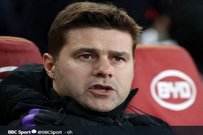 Pelatih Tottenham Hotspur, Mauricio Pochettino, mendapatkan dukungan dari Jaap Stam untuk menangani Manchester United.