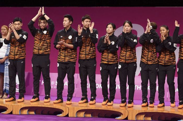  Tim bulu tangkis Malaysia di podium kedua pada Commonwealth Games 2018 di Carrara Sports Arena, Gold Coast, Australia, Senin (9/4/2018). 