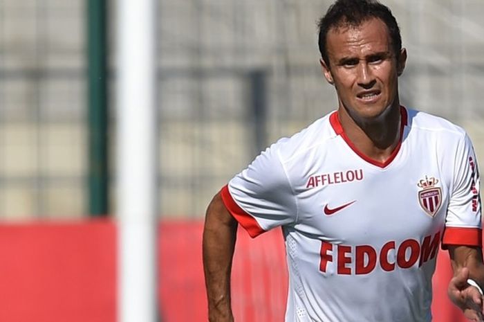 Bek veteran Ricardo Carvalho (38) berstatus bebas transfer setelah kontraknya tidak diperpanjang AS Monaco, Rabu (10/8/2016) waktu setempat.