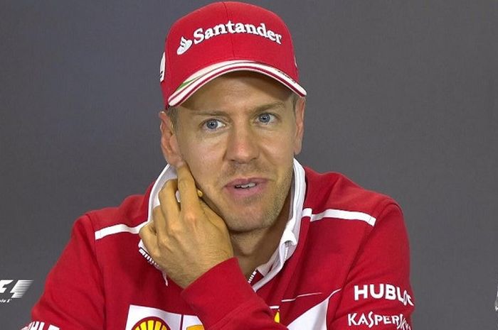 Pebalap tim Ferarri, Sebastian Vettel, saat jumpa pers jelang Grand Prix Hungaria, Kamis (27/07/2017).