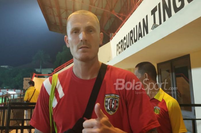 Pemain asing Bali United, Nick van Der Velden saat ditemui BolaSport.com seusai laga timnya kontra t