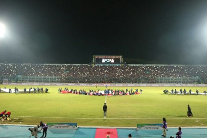 Arema FC menjamu Persija Jakarta dalam lanjutan Go-Jek Liga 1 2018 di Stadion Kanjuruhan, Kepanjen, 