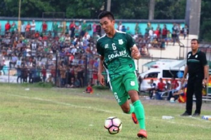 Bek Kiri PSMS, Gusti Sandria