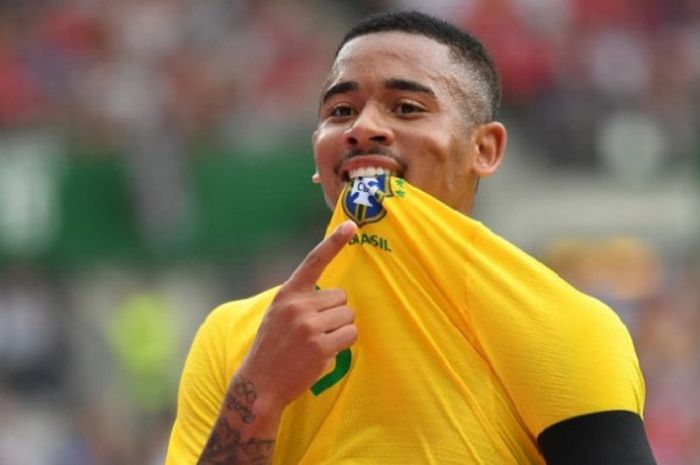 Penyerang Brasil, Gabriel Jesus, merayakan gol yang dicetak ke gawang Austria dalam laga persahabatan di Stadion Ernst Happel, Wien, Austria pada 10 Juni 2018.