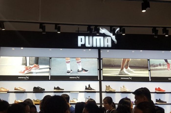 Pembukaan gerai Puma di Lippo Mall Puri, Jakarta, Sabtu, (5/5/2018). 