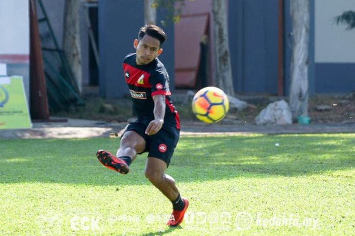 Aksi Andik Vermansah dalam latihan perdananya bersama Kedah FA pada Sabtu (10/2/2018) pagi. 
