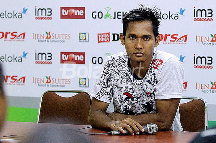 Bersitegang Dengan Pemain Persebaya Gelandang Arema Fc Ini Harus