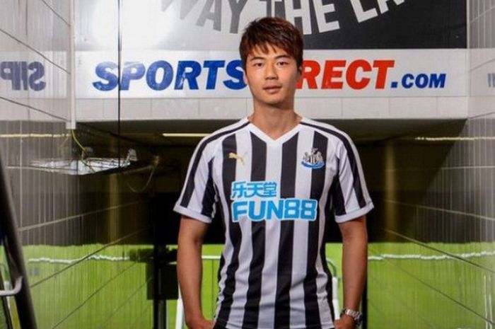 Ki Sung-yueng resmi bergabung dengan Newcastle United