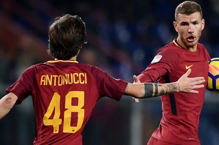 Mirko Antonucci (48), memberikan assist untuk gol Edin Dzeko dalam laga AS Roma melawan Sampdoria, 24 Januari 2018 di Stadion Luigi Ferraris, Genoa.