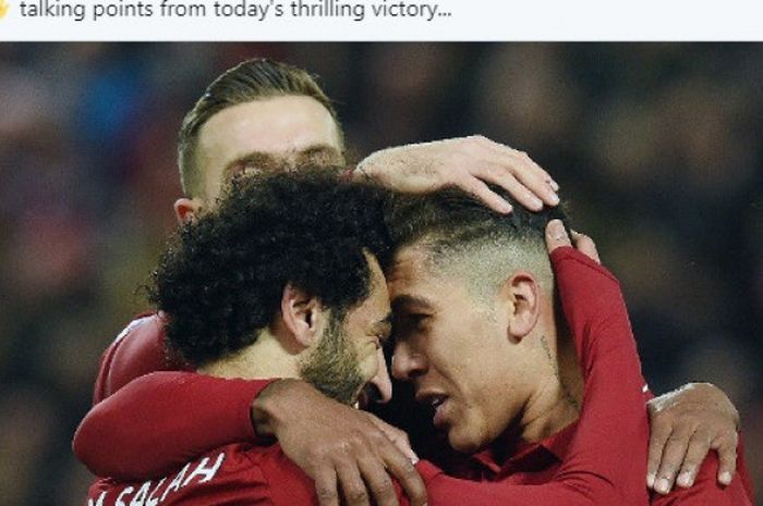 Penyerang Liverpool FC, Mohamed Salah (kiri), melakukan selebrasi bersama Roberto Firmino dalam laga