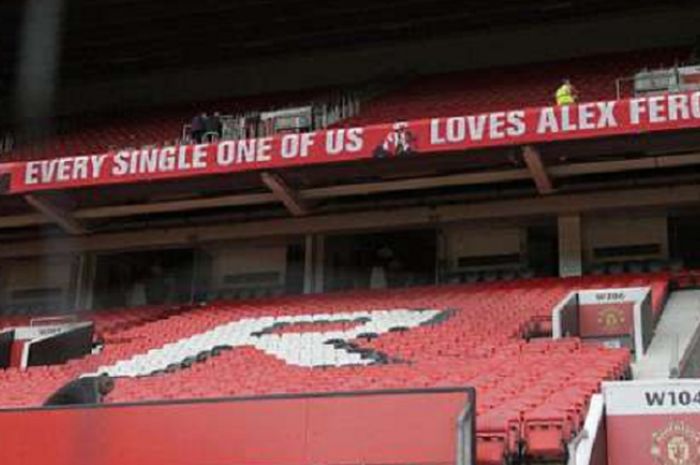 Spanduk dukungan buat Sir Alex Ferguson 