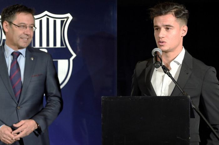 Gelandang FC Barcelona, Philippe Coutinho, berbicara dalam acara presentasi resmi pengenalan dirinya di Stadion Camp Nou, Barcelona, Spanyol, pada 8 Januari 2018.