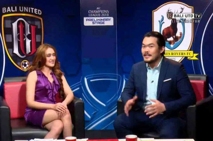 Bali Utd TV menyiarkan secara langsung Bali United versus Tampines Rovers dalam penyisihan Liga Champions Asia 2018 di Stadion Kapten I Wayan Dipta, Gianyar, Bali, Selasa (16/1/2018) malam WIB