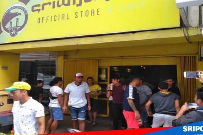 Pemain Sriwijaya FC Mendatangi Kantor Manajemen Tim, Jumat (29/6/2018)