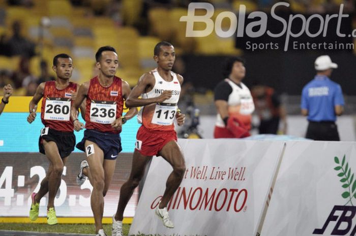 Agus Prayogo saat berkompetisi di cabang olahraga atletik nomor lari 10.000 meter putra SEA Games, pada Jumat (25/8/2017).