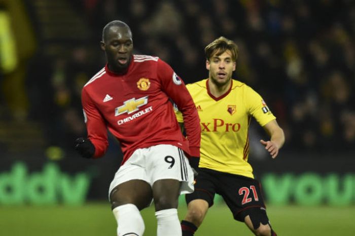 Pemain Manchester United, Romelu Lukaku, beraksi dalam pertandingan melawan Watford pada laga lanjutan Liga Inggris di Stadion Vicarage Road, Rabu (29/11/2017) dini hari WIB