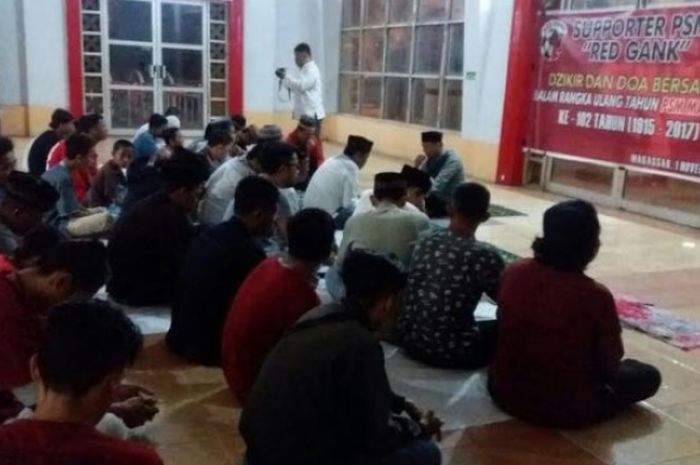 Red Gank adakan doa bersama dengan skuat PSM Makassar