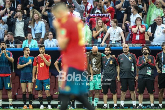 Suasana bangku cadangan Spanyol saat laga kontra Rusia dalam laga babak 16 besar Piala Dunia 2018 di Luzhniki Stadium, Moskow, Rusia pada 1 Juli 2018.