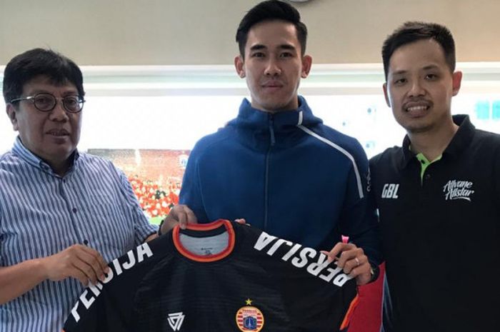  Persija Jakarta Resmi Pulangkan Ryuji Utomo (Tengah) dari Klub Liga Thailand, PTT Rayong. Dia Baru 