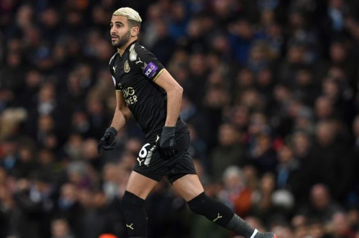 Gelandang Leicester City, Riyad Mahrez, kembali beraksi bagi timnya pada laga laga Liga Inggris kontra Manchester City di Stadion Etihad, Manchester, Sabtu (10/2/2018).