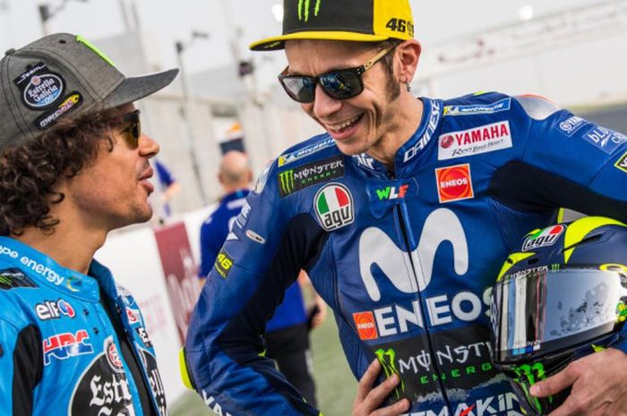 Franco Morbidelli dan Valentino Rossi saat MotoGP Belanda.