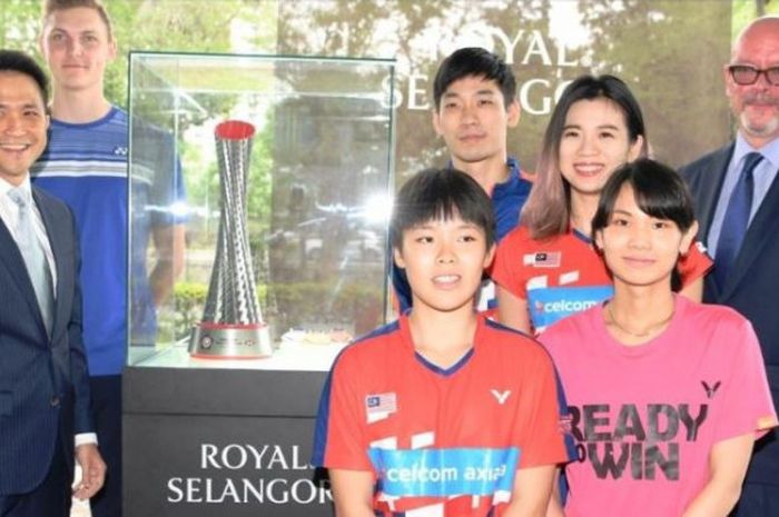 Federasi Bulu Tangkis Dunia (Badminton World Federation/BWF) telah mengumumkan Royal Selangor sebagai mitra trofi resmi untuk World Tour Finals 2018-2021. 