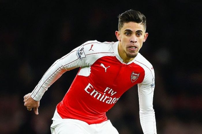 Bek Arsenal, Gabriel, saat melawan Southampton di stadion Emirates dalam laga Premier League, 2 Februari 2016.