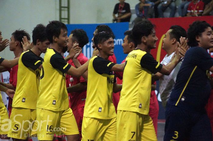 Pertandingan LIMA Futsal Kaskus Central Java and Yogyakarta Conference (CJYC) 2017 antara Unnes melawan UNY.